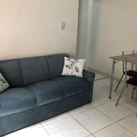 Casa De Hospedes Manaus - Dormitorios Com Cozinha Exterior foto