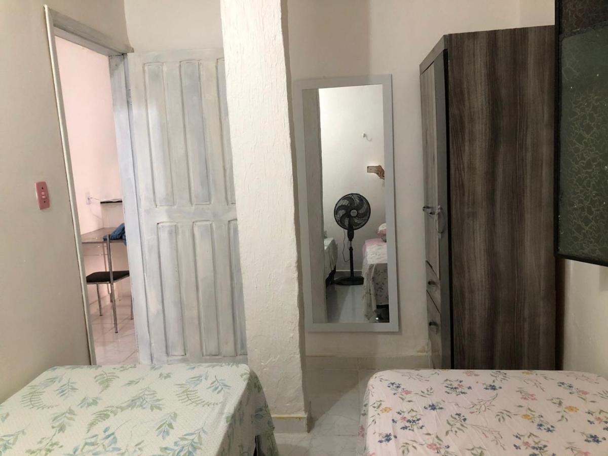 Casa De Hospedes Manaus - Dormitorios Com Cozinha Exterior foto